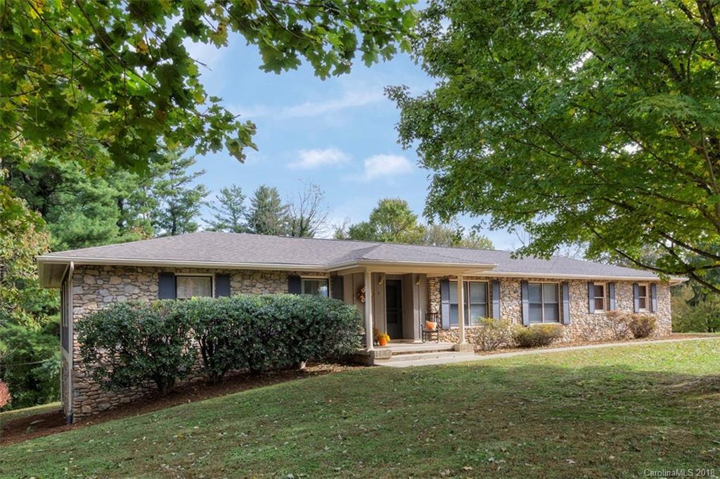 11 Glencliff Road Candler NC 28715