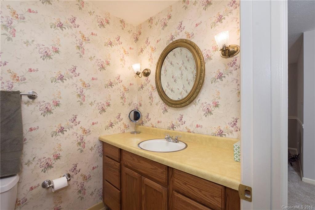 11 Glencliff Road Candler NC 28715