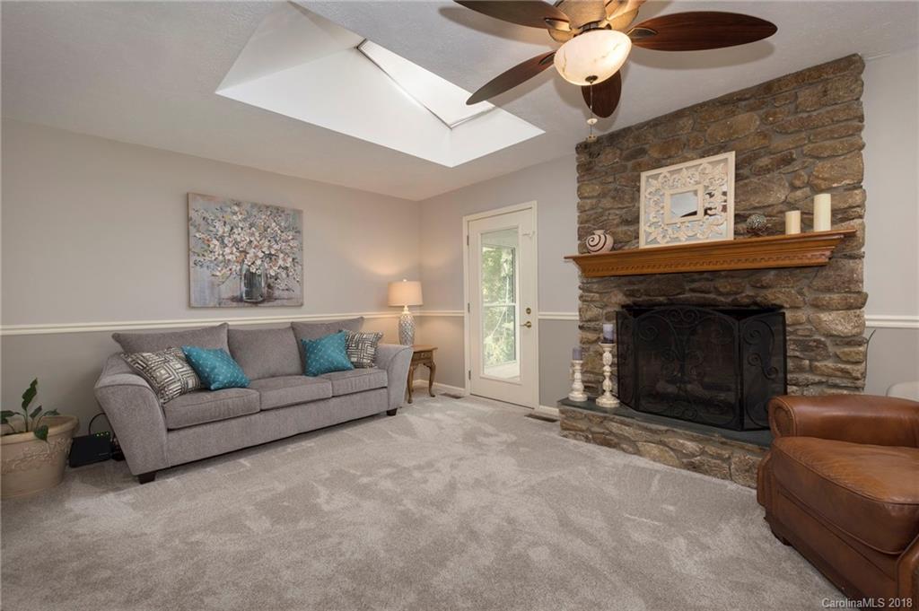 11 Glencliff Road Candler NC 28715