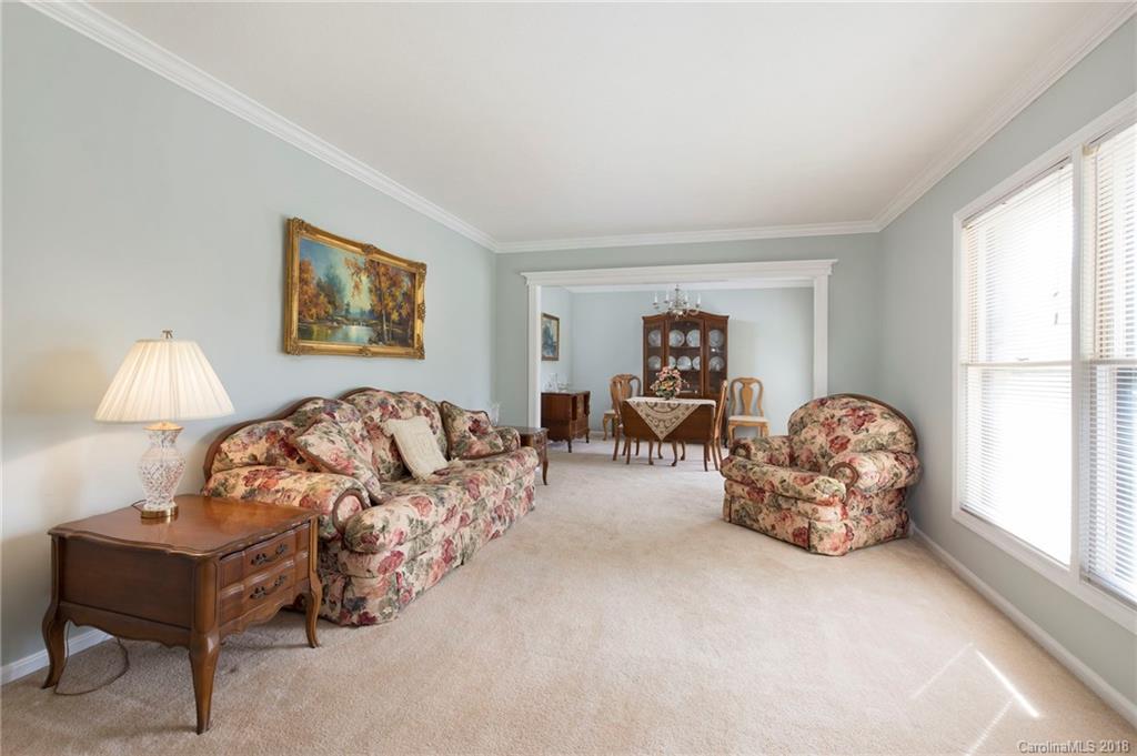 11 Glencliff Road Candler NC 28715