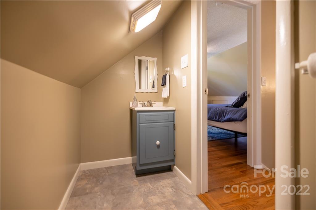 24 Rose Hill Road Asheville NC 28803
