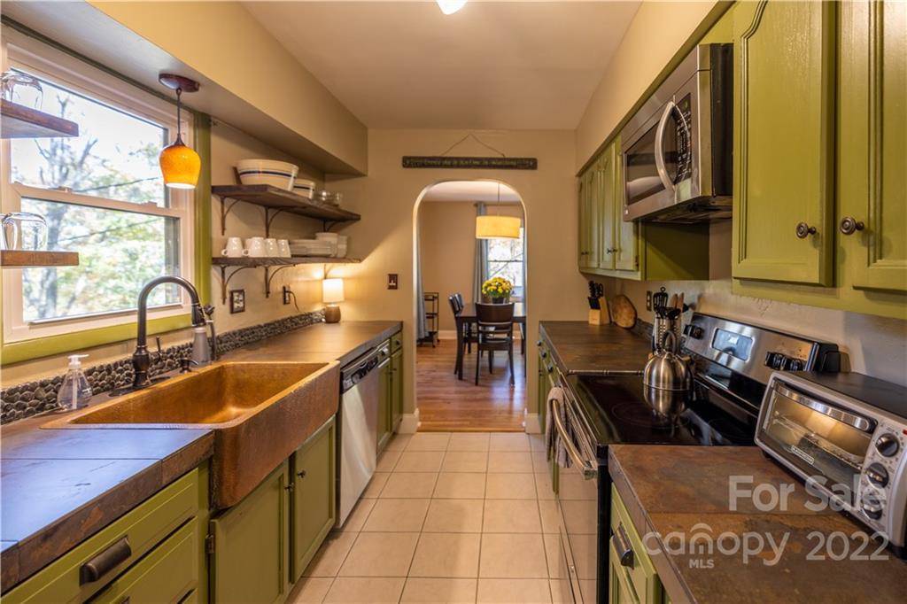 24 Rose Hill Road Asheville NC 28803