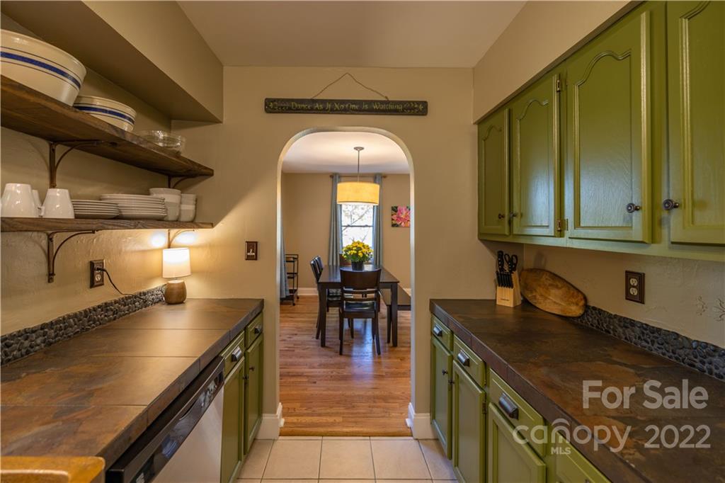24 Rose Hill Road Asheville NC 28803
