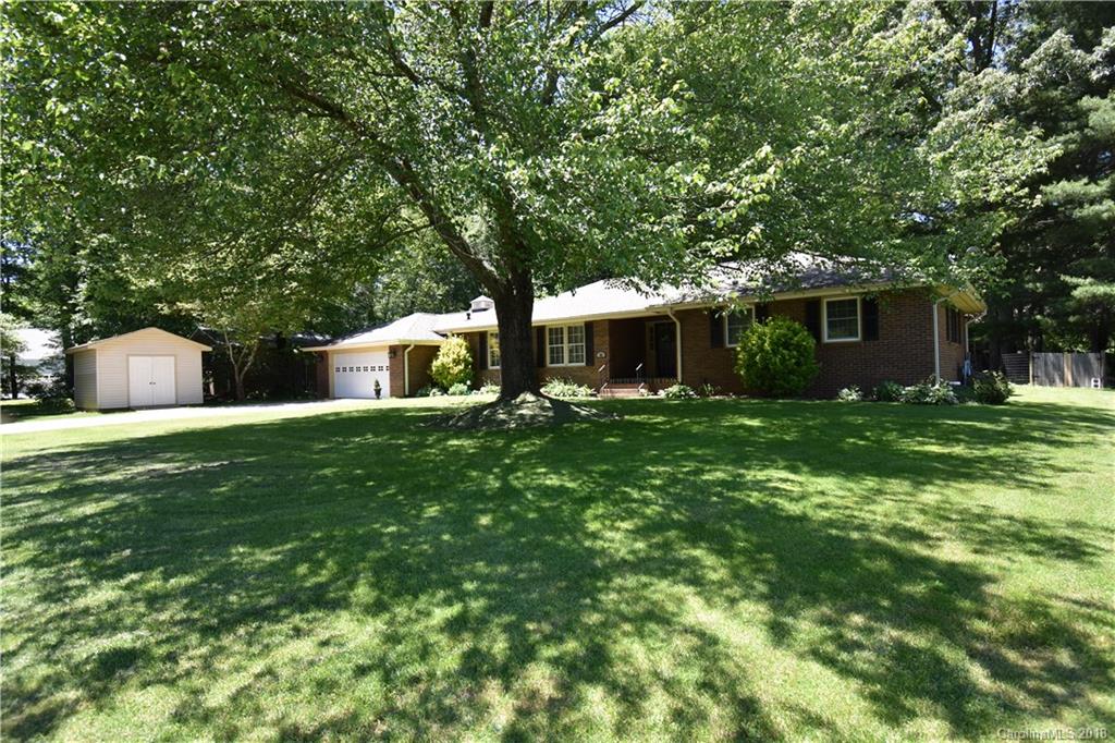 98 N Greenwood Forest Drive Etowah NC 28729