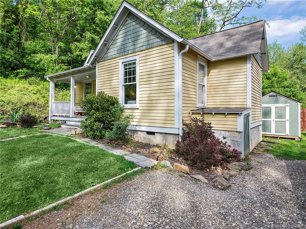 15 Waynesville Avenue Asheville NC 28806