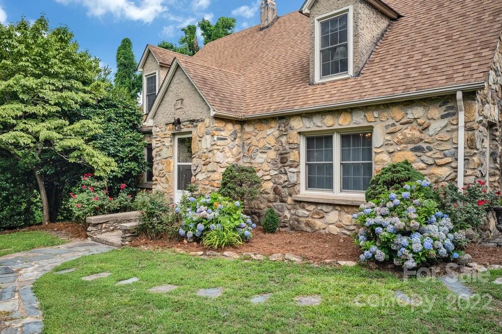 225 N Elm Street Troy NC 27371