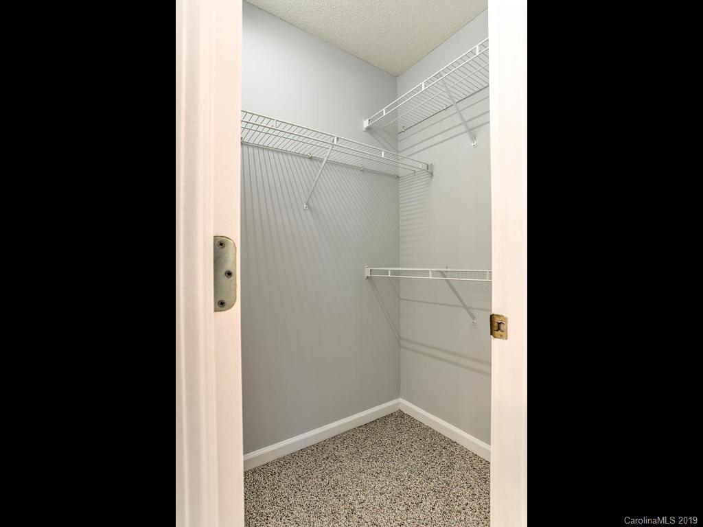 992 Thorncrest Court Fletcher NC 28732
