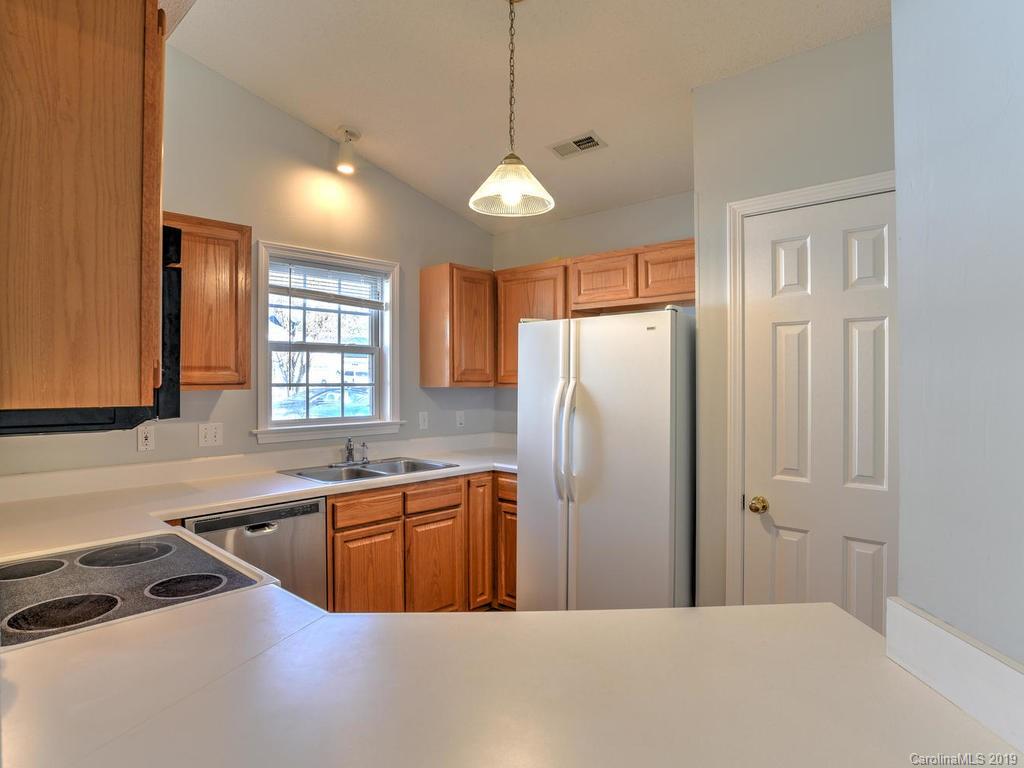 992 Thorncrest Court Fletcher NC 28732