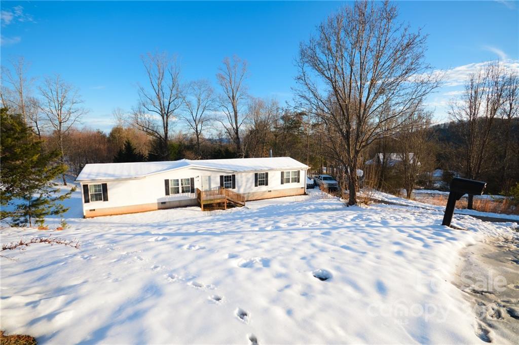 9 Clark Meadow Lane Candler NC 28715
