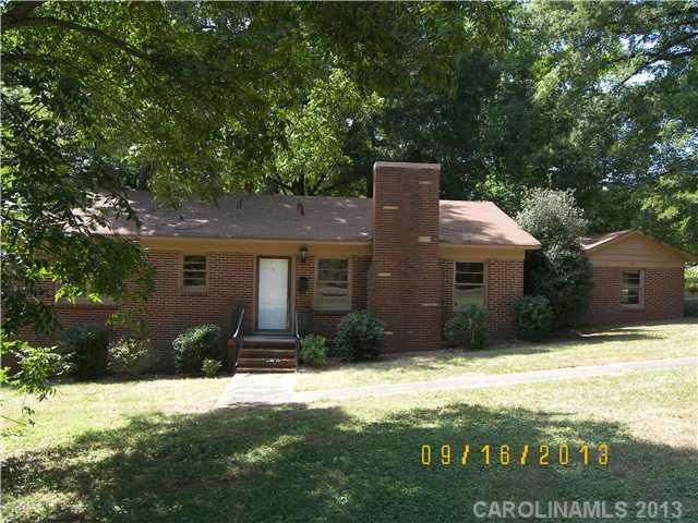 3919 Starmount Avenue Charlotte NC 28269