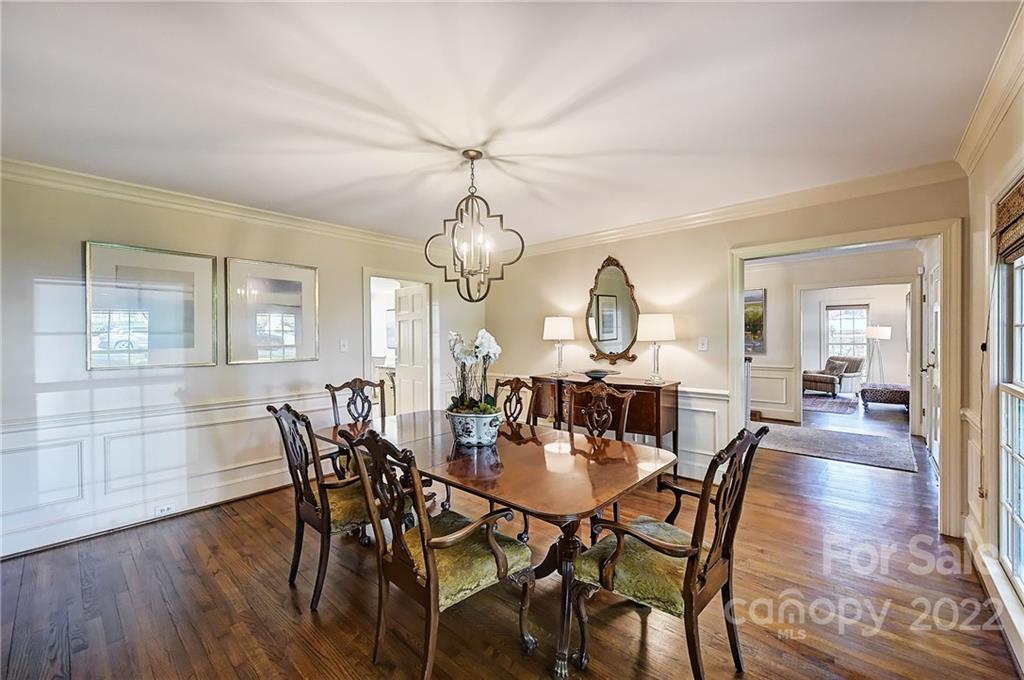 2310 Lathrop Lane Charlotte NC 28211