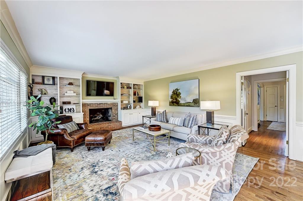 2310 Lathrop Lane Charlotte NC 28211