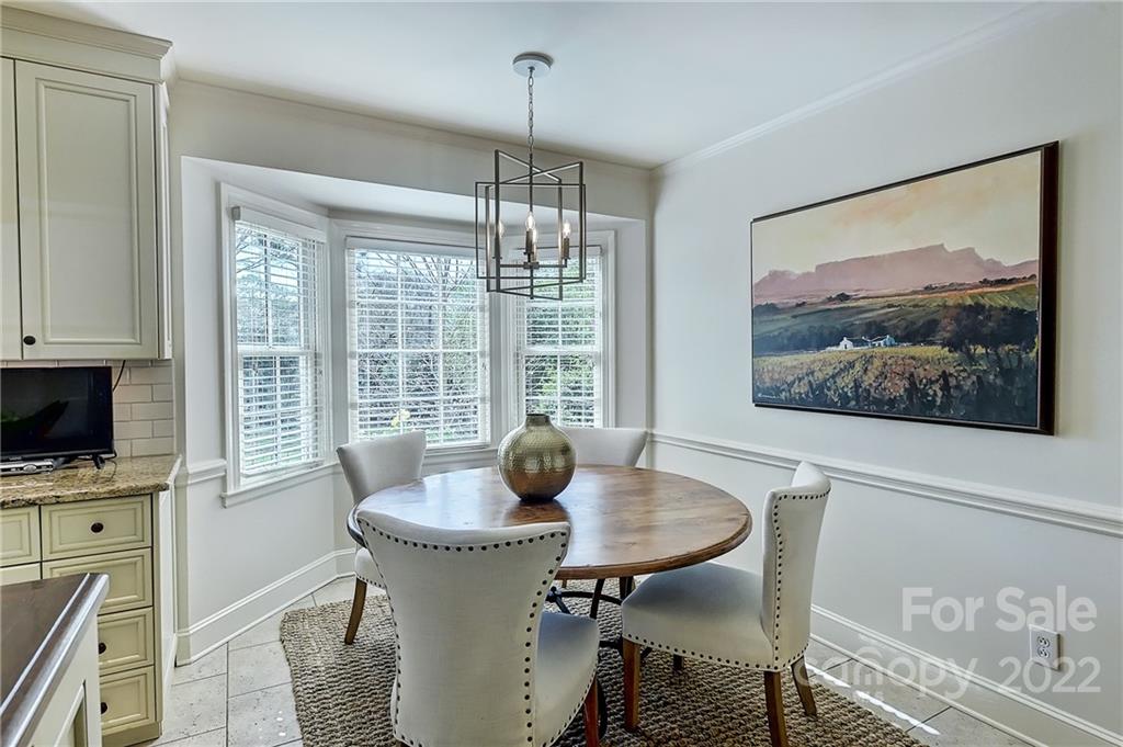 2310 Lathrop Lane Charlotte NC 28211