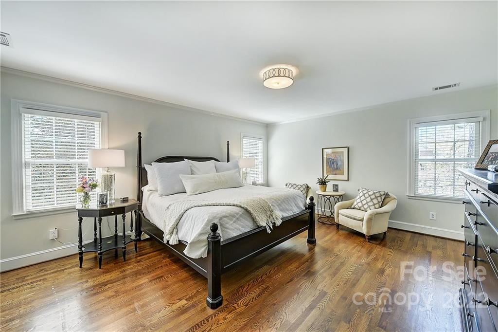 2310 Lathrop Lane Charlotte NC 28211