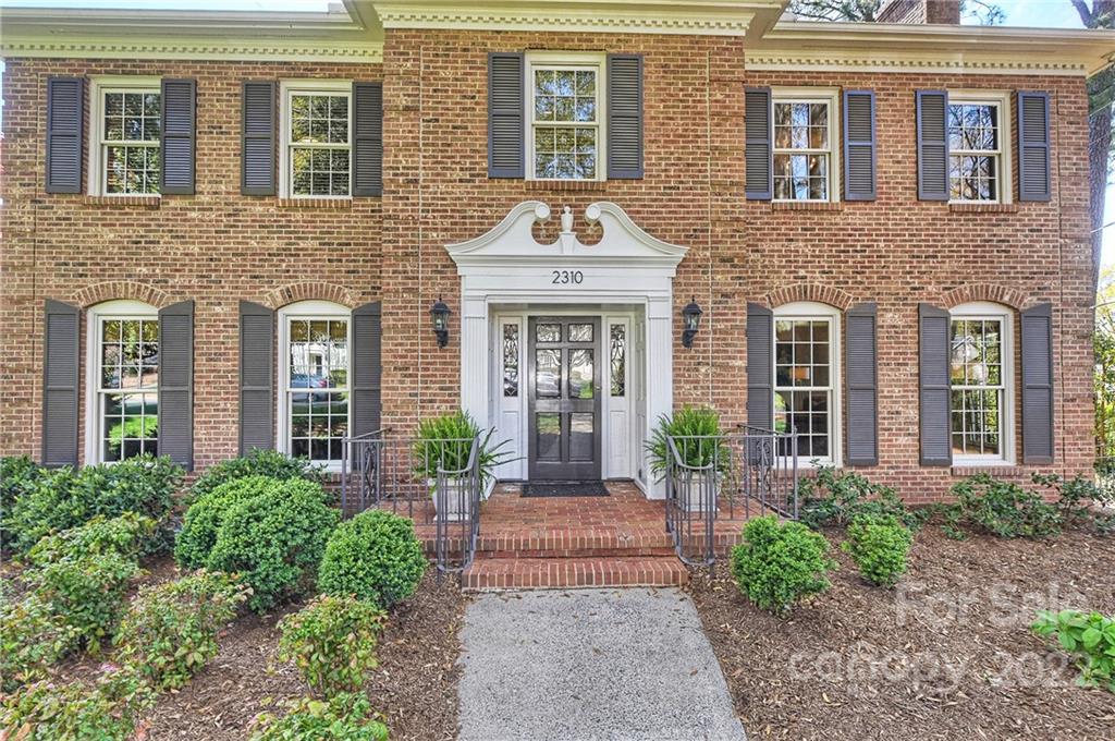 2310 Lathrop Lane Charlotte NC 28211