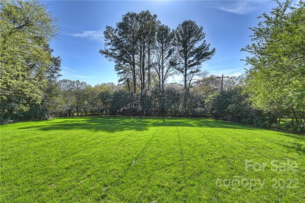 2310 Lathrop Lane Charlotte NC 28211