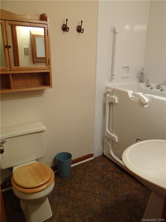 105 Edgewood Court Arden NC 28704
