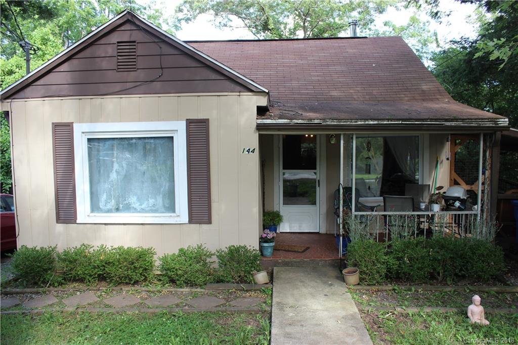 144 Moody Avenue Candler NC 28715