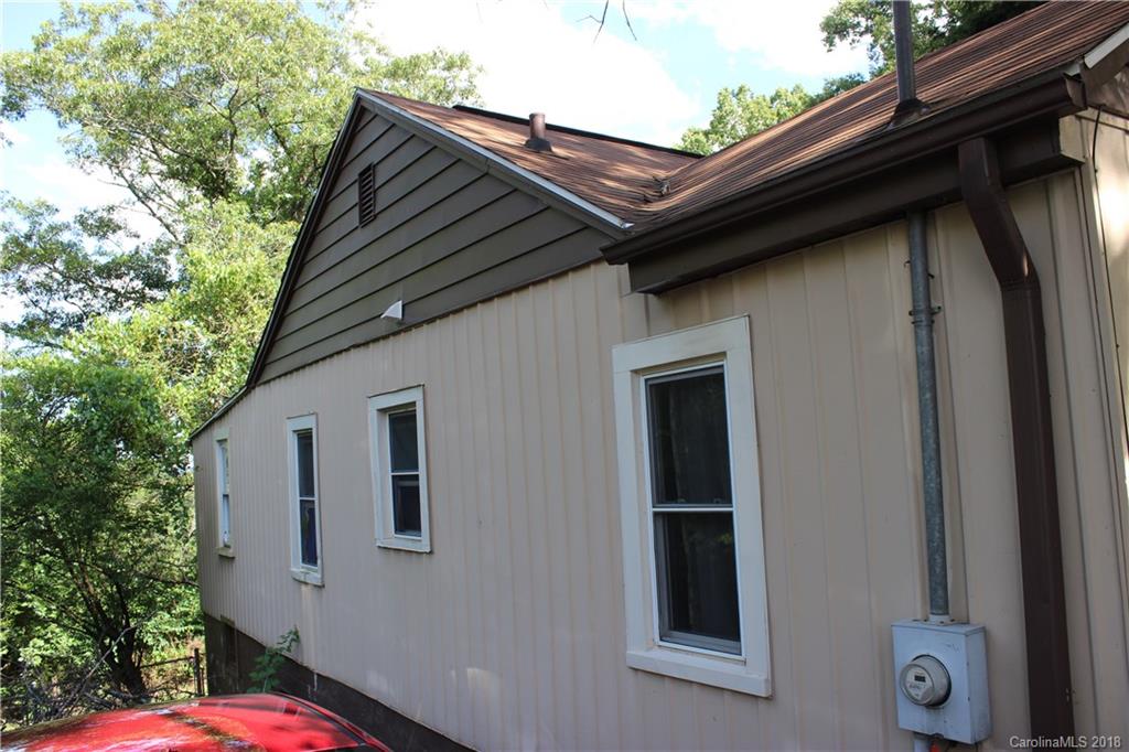 144 Moody Avenue Candler NC 28715