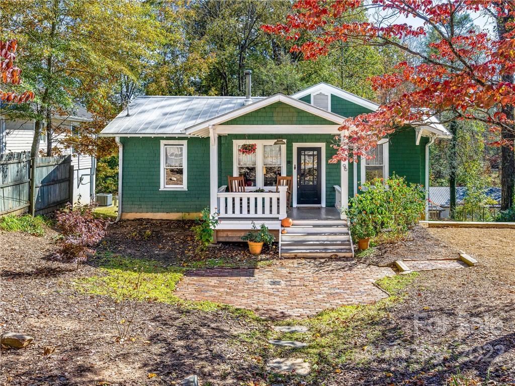 96 Thomas Street Brevard NC 28712