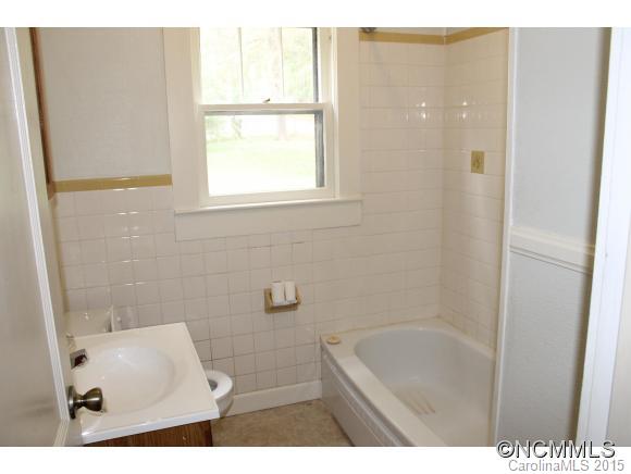 40 Blackstone Avenue Asheville NC 28804