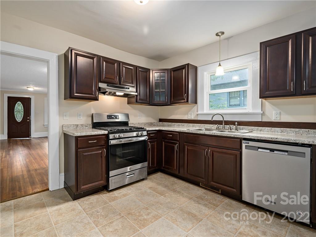 73 Brownwood Avenue Asheville NC 28806