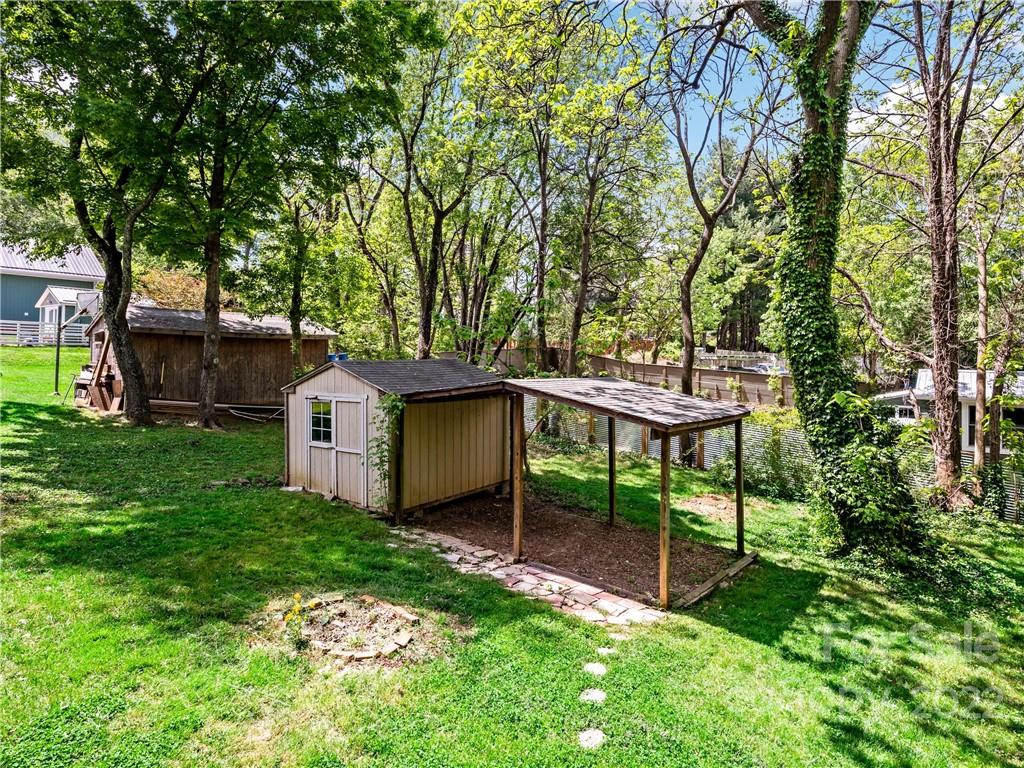 73 Brownwood Avenue Asheville NC 28806