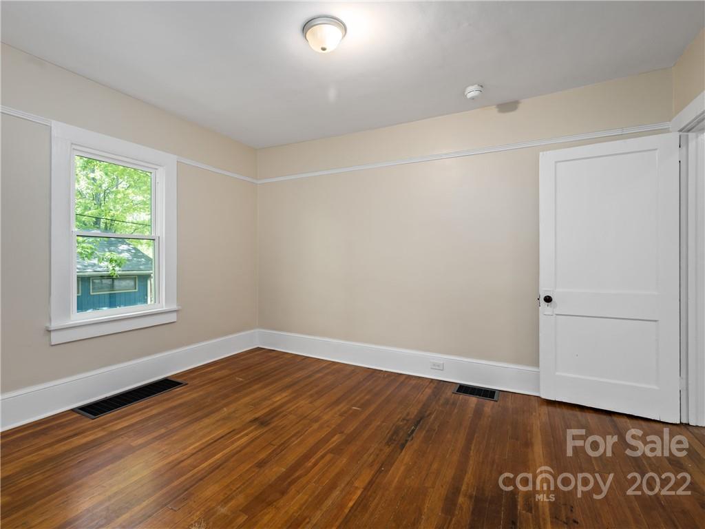 73 Brownwood Avenue Asheville NC 28806