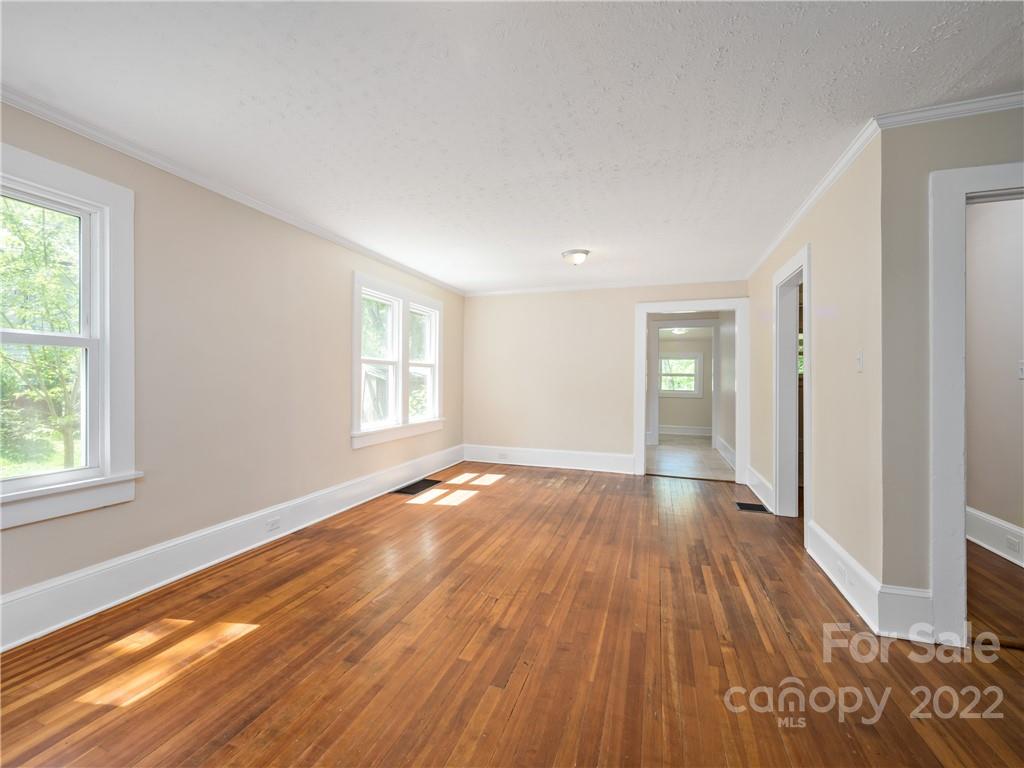 73 Brownwood Avenue Asheville NC 28806