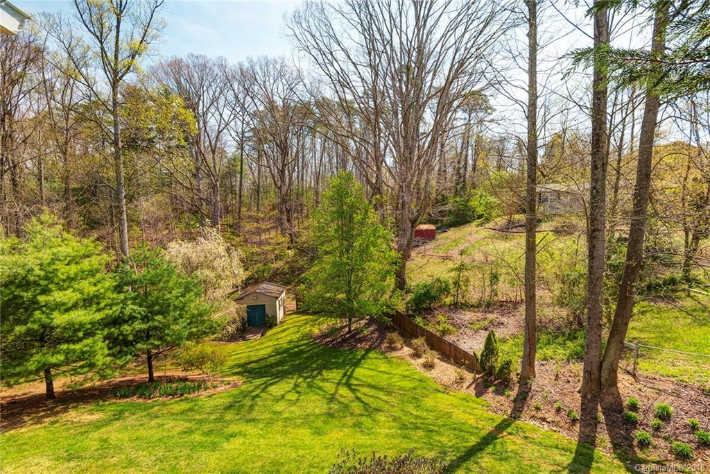 12 Robin Lane Asheville NC 28806
