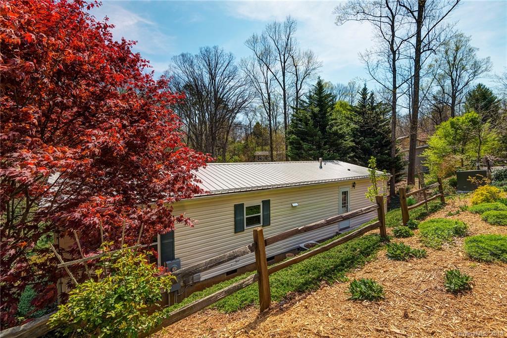 12 Robin Lane Asheville NC 28806