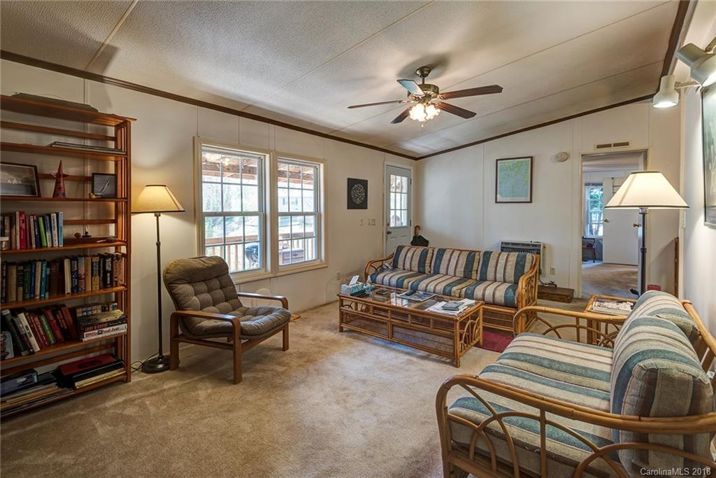 12 Robin Lane Asheville NC 28806