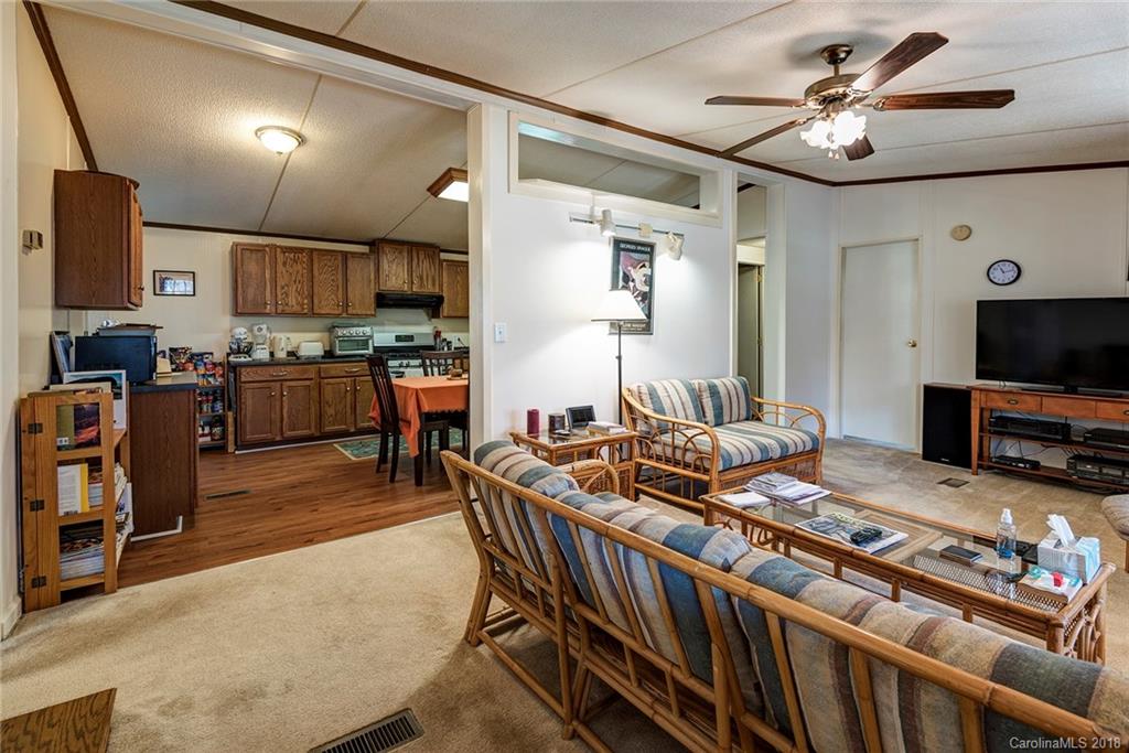 12 Robin Lane Asheville NC 28806