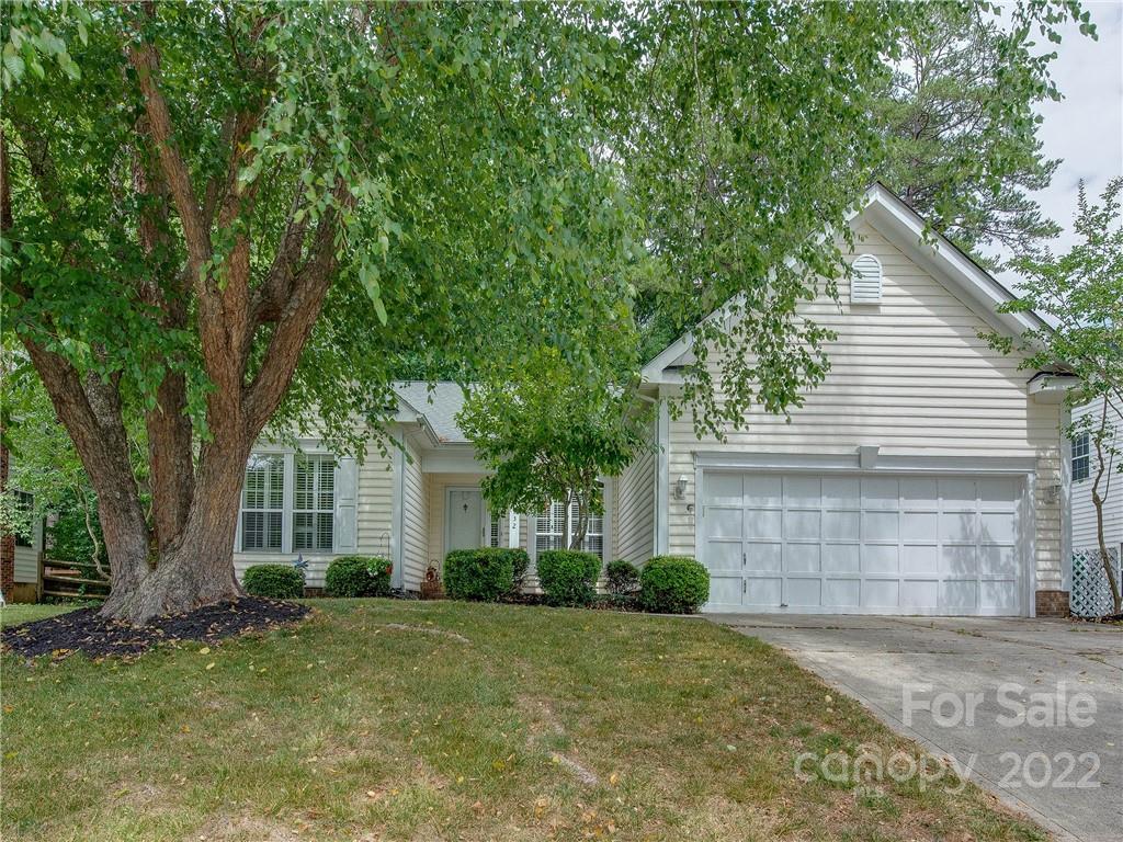 8732 Coachwood Court Charlotte NC 28216