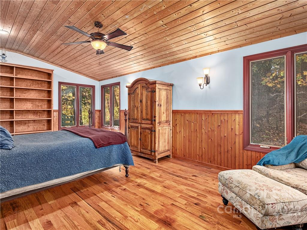 100 Old Wagon Trail Fairview NC 28730