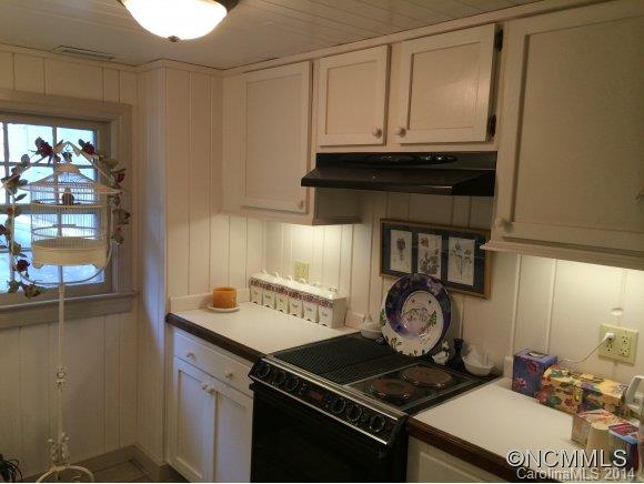 939 New Haw Creek Road Asheville NC 28805