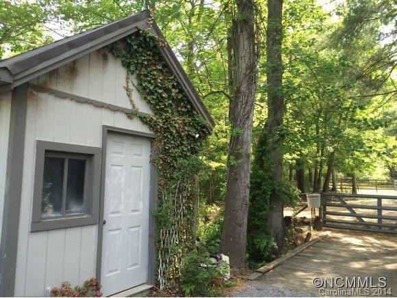 939 New Haw Creek Road Asheville NC 28805