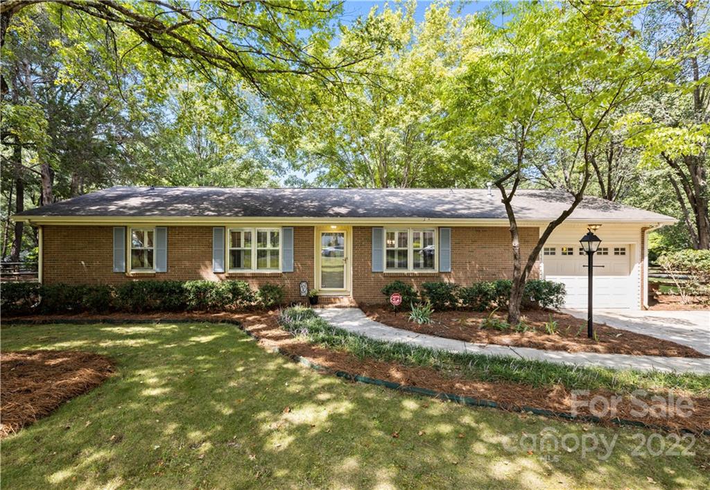 3902 Rocky River Place Harrisburg NC 28075