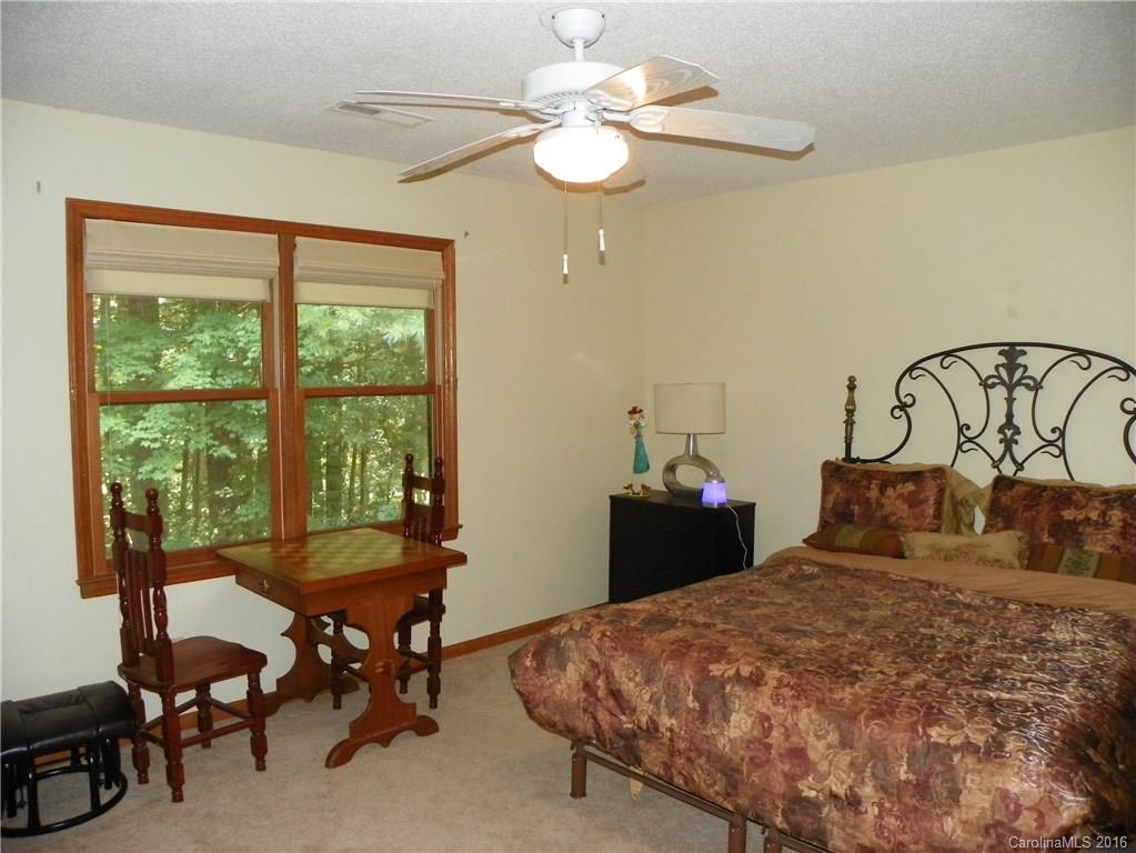 14 Tree Top Drive Arden NC 28704