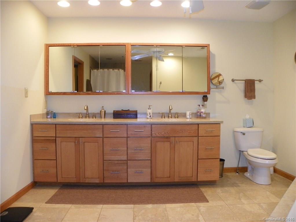 14 Tree Top Drive Arden NC 28704
