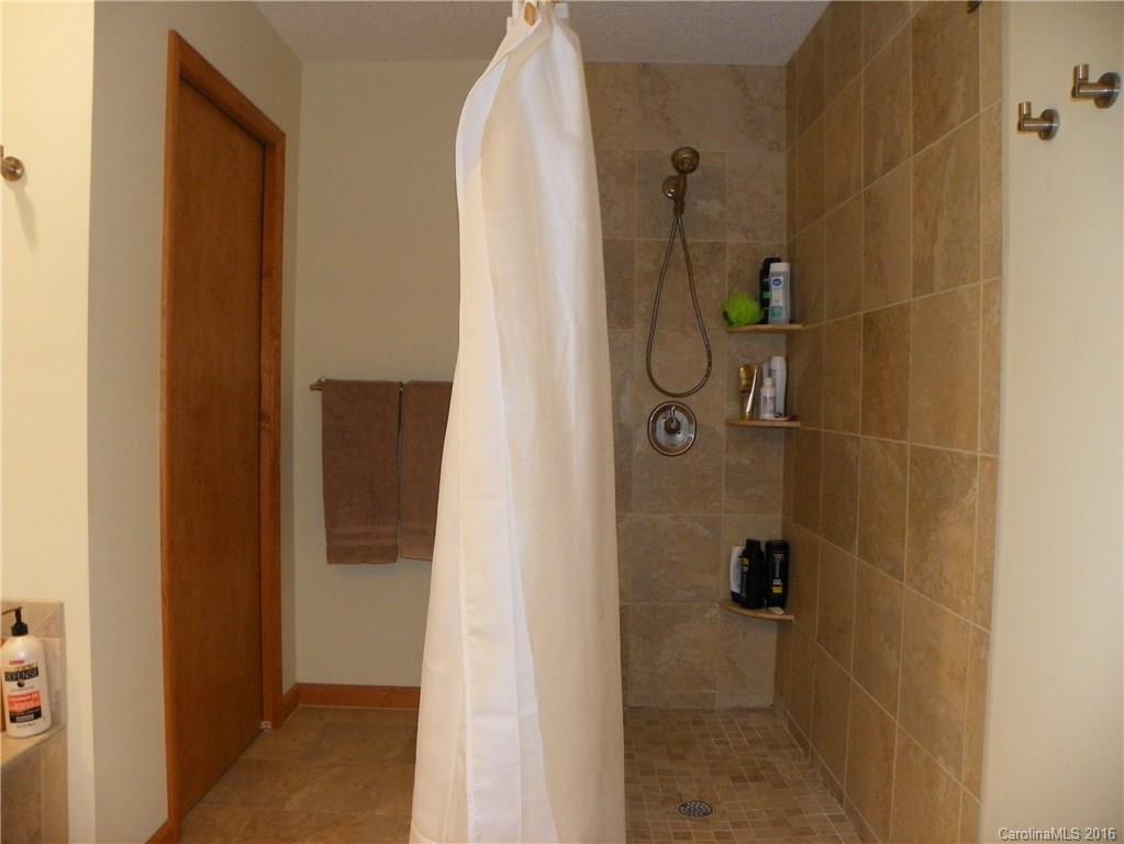14 Tree Top Drive Arden NC 28704
