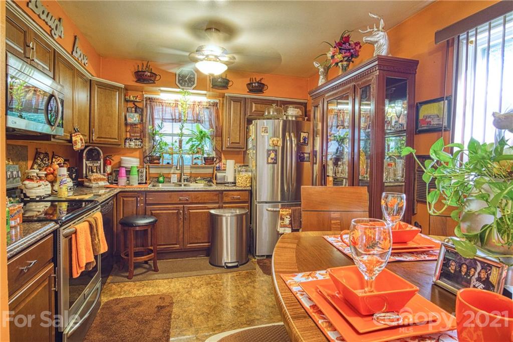 6222 Bonnybrook Lane Charlotte NC 28212