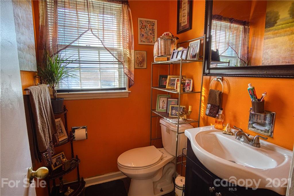6222 Bonnybrook Lane Charlotte NC 28212