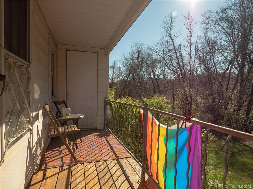 27 Woodland Drive Asheville NC 28806