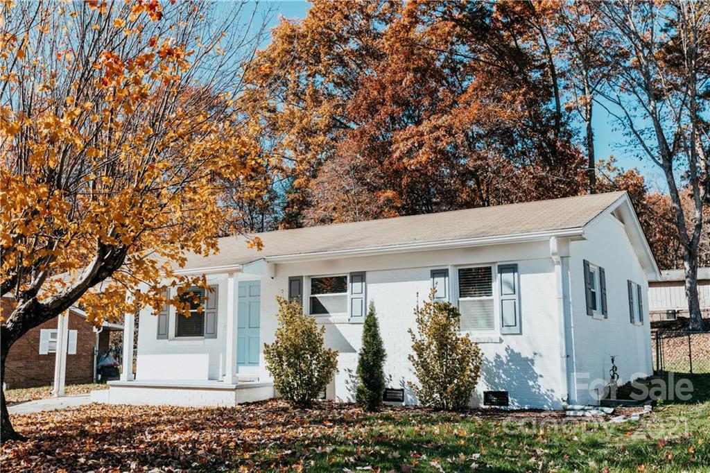 16 Woodhaven Drive Arden NC 28704
