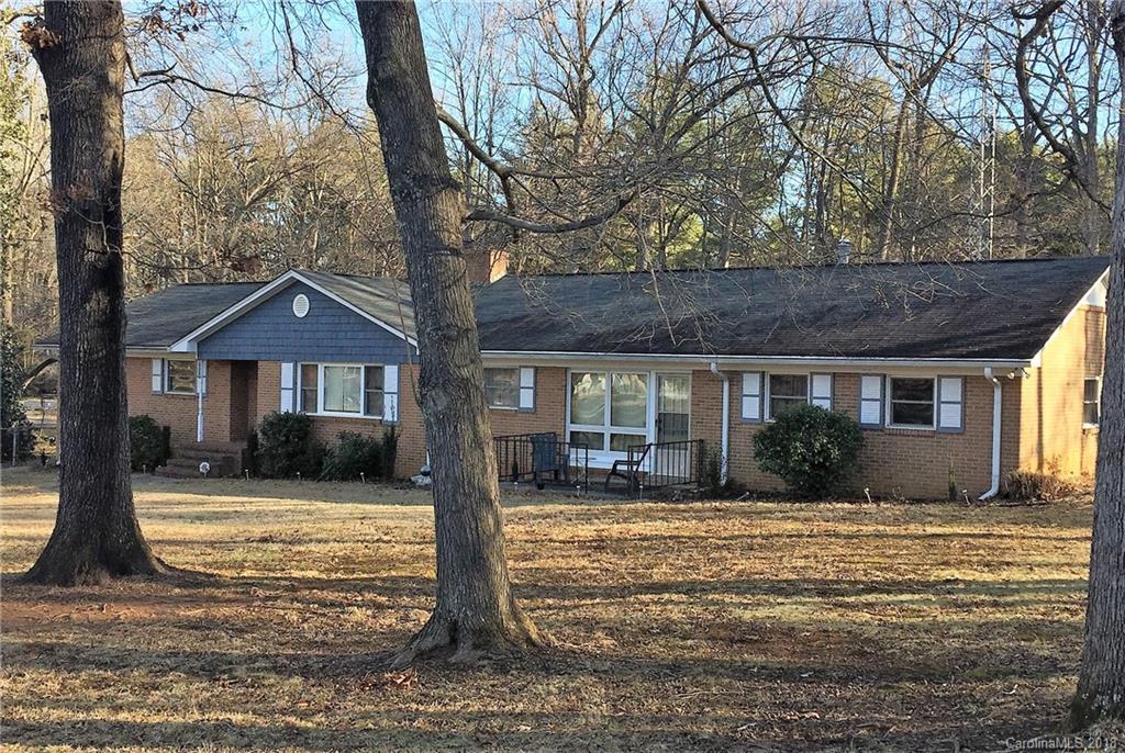 6630 Pleasant Oaks Circle Charlotte NC 28216
