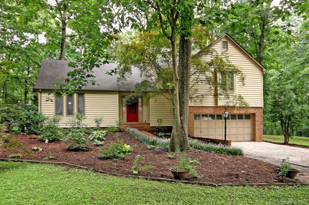 155 Woodstream Circle Mooresville NC 28117