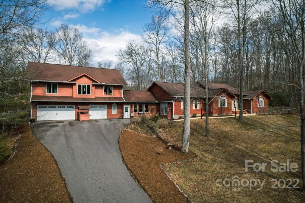 10 Spring Hollow Lane Fairview NC 28730