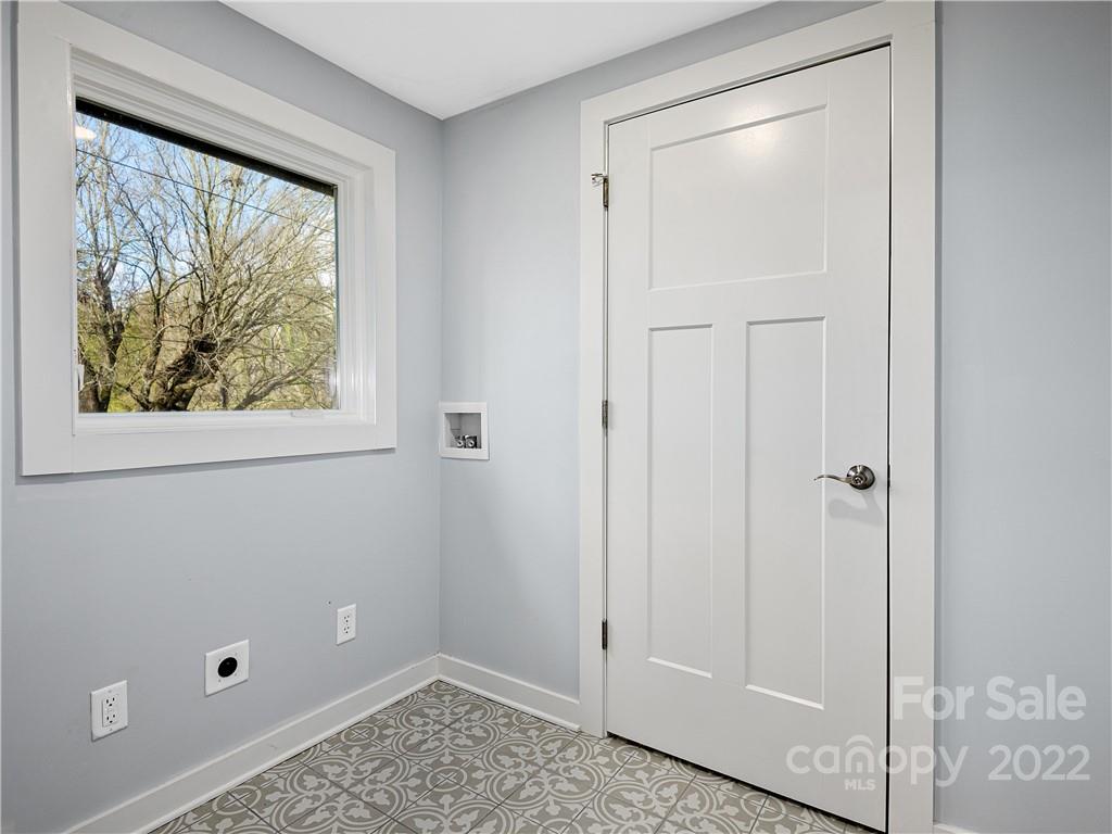 36 Broadview Avenue Asheville NC 28803