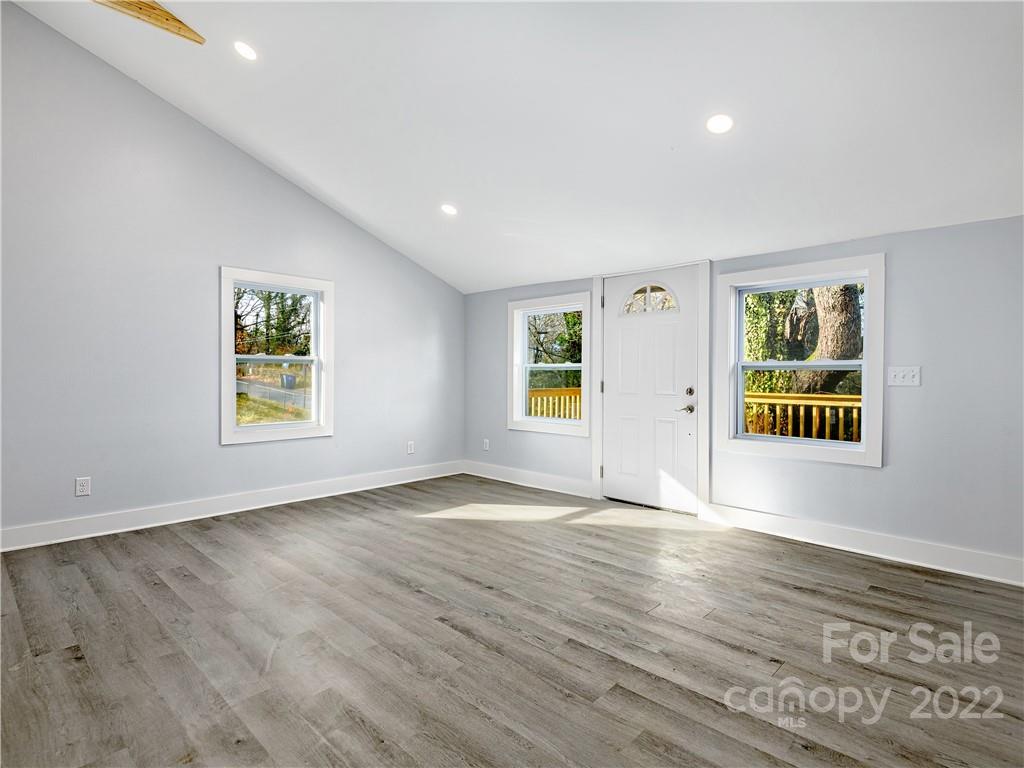 36 Broadview Avenue Asheville NC 28803